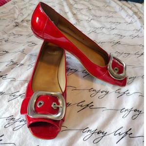 Stuart Weitzman Youngbuck  Red Quasar Patent Leather Buckle Toe Flats Shoe Sz 9N